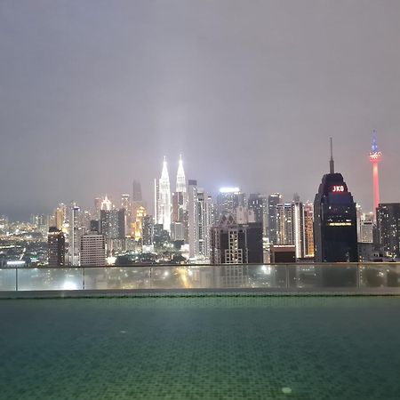 Hostel At Regalia Sky Pool Kuala Lumpur Exterior foto
