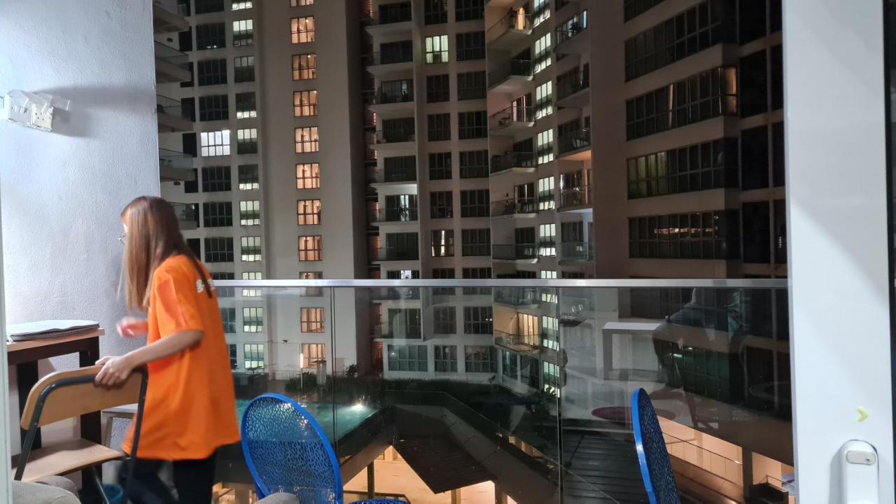 Hostel At Regalia Sky Pool Kuala Lumpur Exterior foto