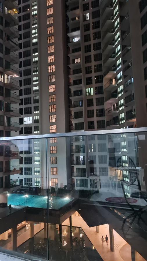 Hostel At Regalia Sky Pool Kuala Lumpur Exterior foto