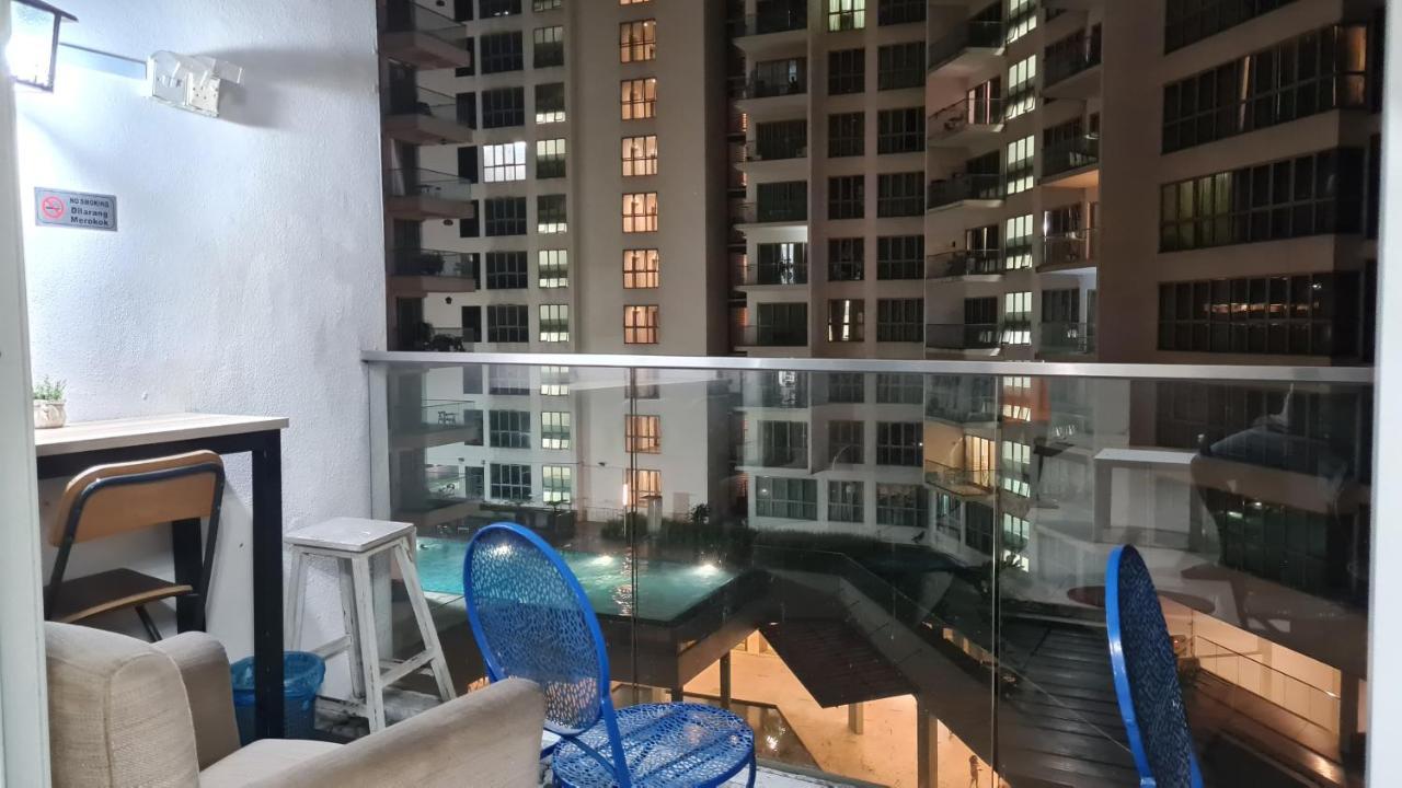 Hostel At Regalia Sky Pool Kuala Lumpur Exterior foto